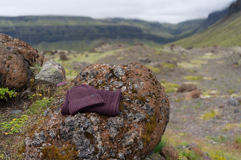 Z jakiego materiału czapka na zimę?