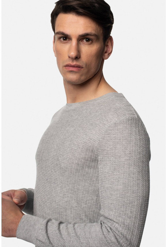SWETER SATRAL Z OKRĄGŁYM DEKOLTEM SZARY Z WISKOZY