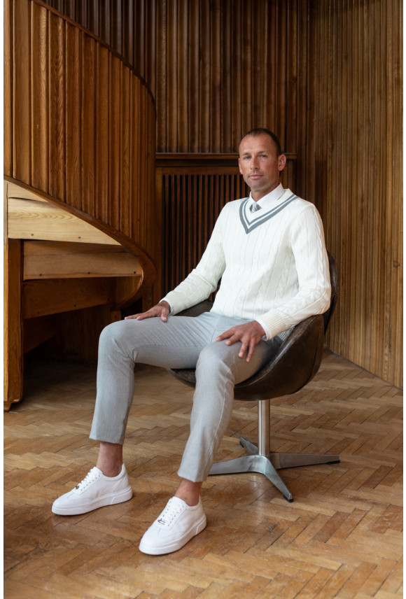 SWETER TENNIS CLUB 108 Z DEKOLTEM TYPU SEREK ECRU Z BAWEŁNĄ