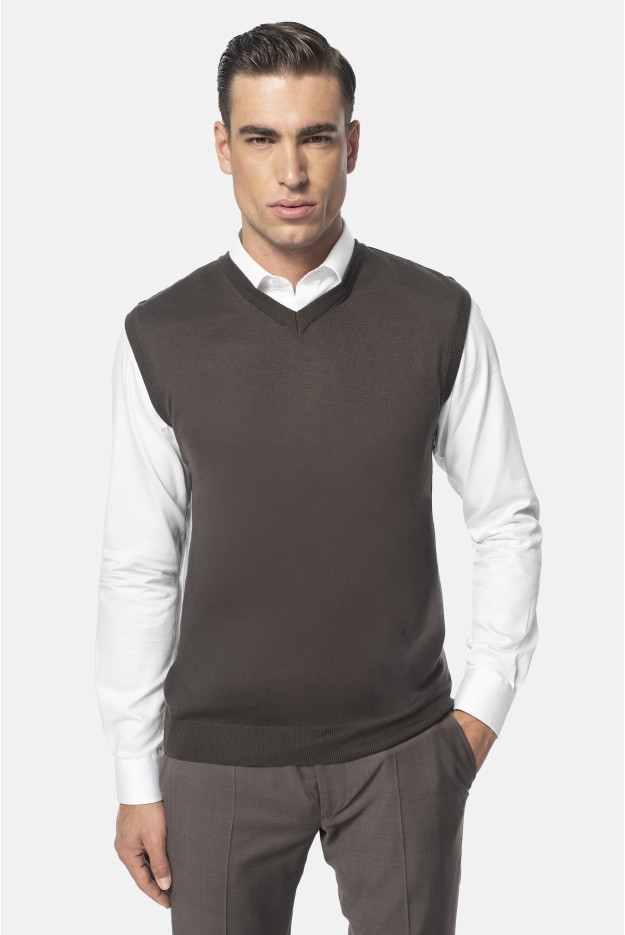 SWETER VELINI Z DEKOLTEM TYPU SEREK BRĄZOWY Z BAWEŁNĄ SWETER VELINI Z DEKOLTEM TYPU SEREK BRĄZOWY Z BAWEŁNĄ