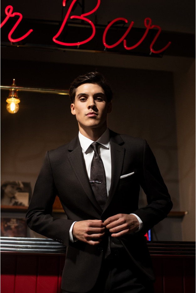 MARYNARKA FORMELLO BRĄZOWA SLIM FIT JEDNORZĘDOWA MARYNARKA FORMELLO BRĄZOWA SLIM FIT JEDNORZĘDOWA