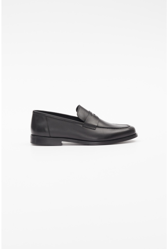 OBUWIE LOAFERSY M1650 CZARNE ZE SKÓRY NATURALNEJ