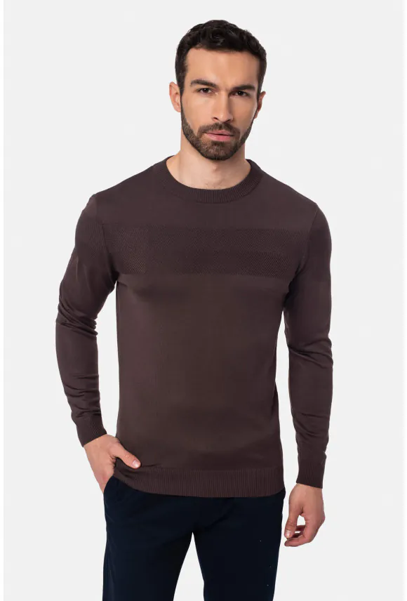 SWETER SERVAN Z OKRĄGŁYM DEKOLTEM BRĄZOWY