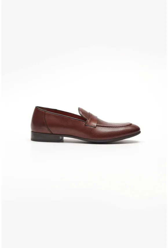 OBUWIE LOAFERSY A140 BRĄZOWE