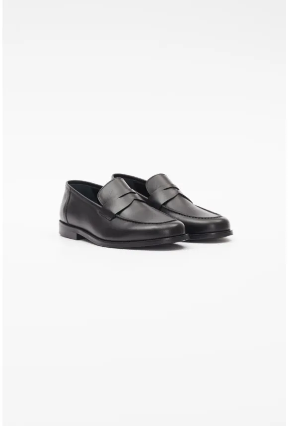 OBUWIE LOAFERSY M1650 CZARNE ZE SKÓRY NATURALNEJ