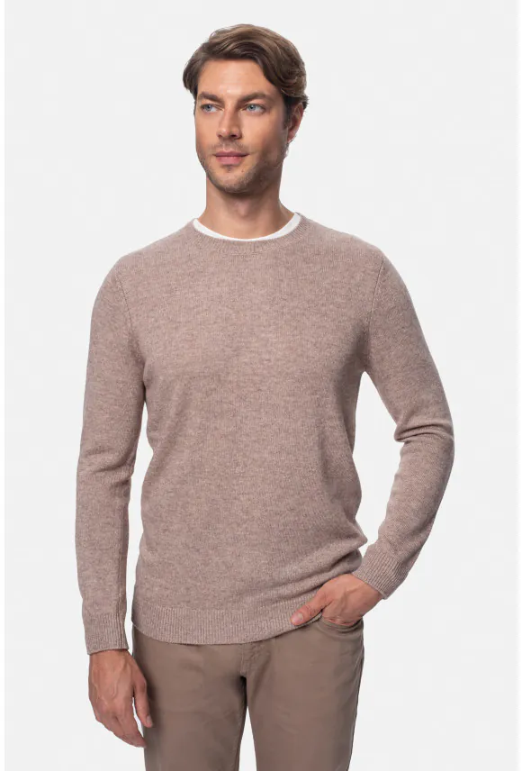 SWETER CREVANT Z OKRĄGŁYM DEKOLTEM BEŻOWY Z WEŁNĄ