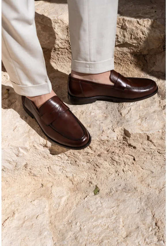 OBUWIE LOAFERSY M1650 BRĄZOWE ZE SKÓRY NATURALNEJ