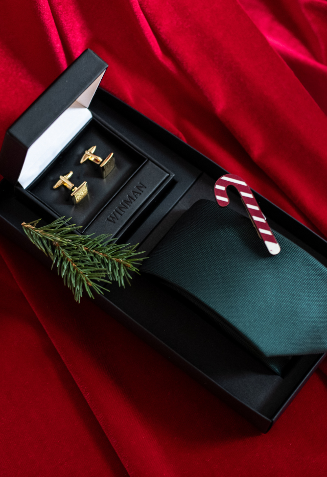 <span style='font-size: 1.9rem;overflow-wrap: inherit;'>ZESTAWY PREZENTOWE</span>